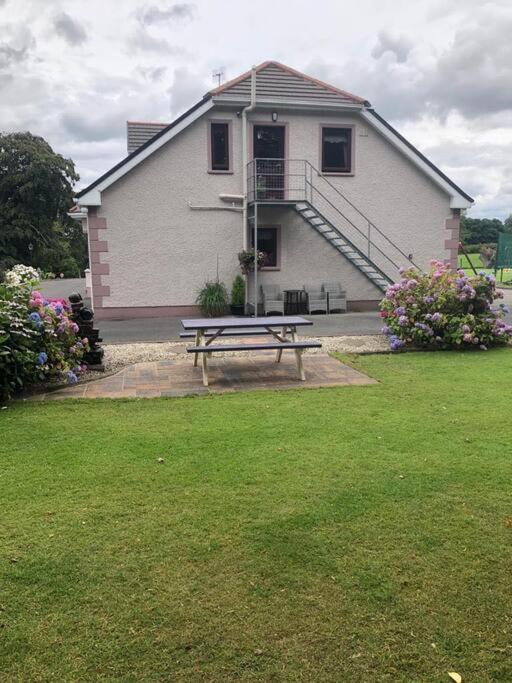 Ferienwohnung Meadow House In County Donegal Donegal Town Exterior foto
